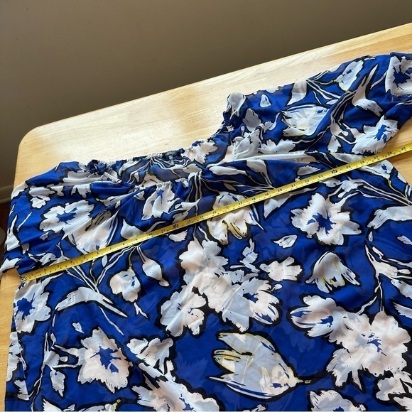 Daisy Fuentes Womens 2X Plus Size Royal Blue Floral Blouse Top Lightweight Sheer - Picture 10 of 12